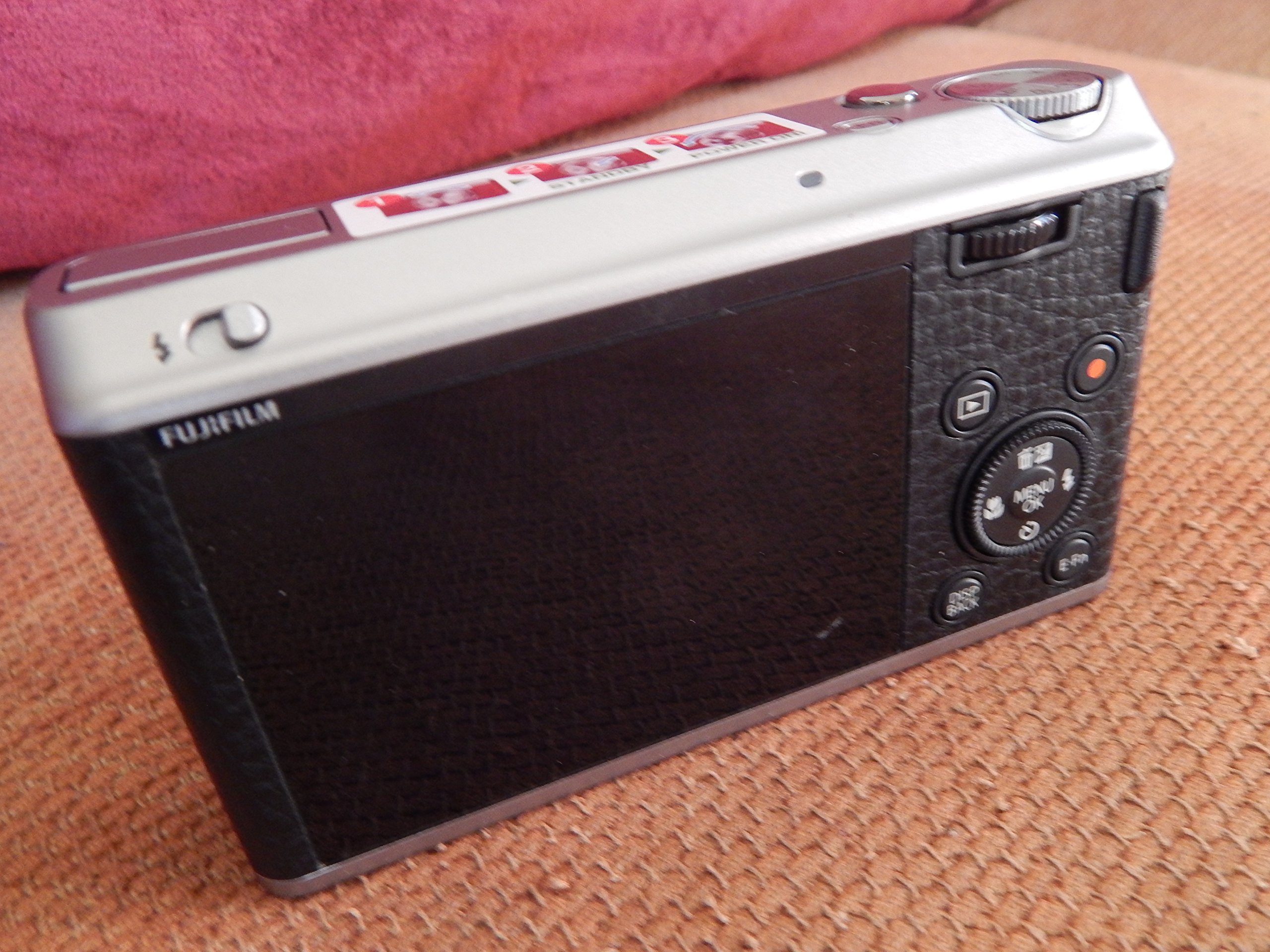 Fujifilm XF1 Camera - Black (14MP, 4x Optical Zoom) 3 inch